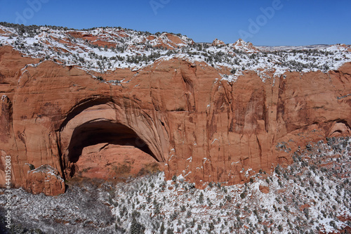 Cuadro en lienzo the ancient betatakin cliff dwellings in navajo national monument, arizona, on a