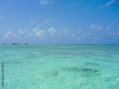波照間島の海がある風景 © Hello UG
