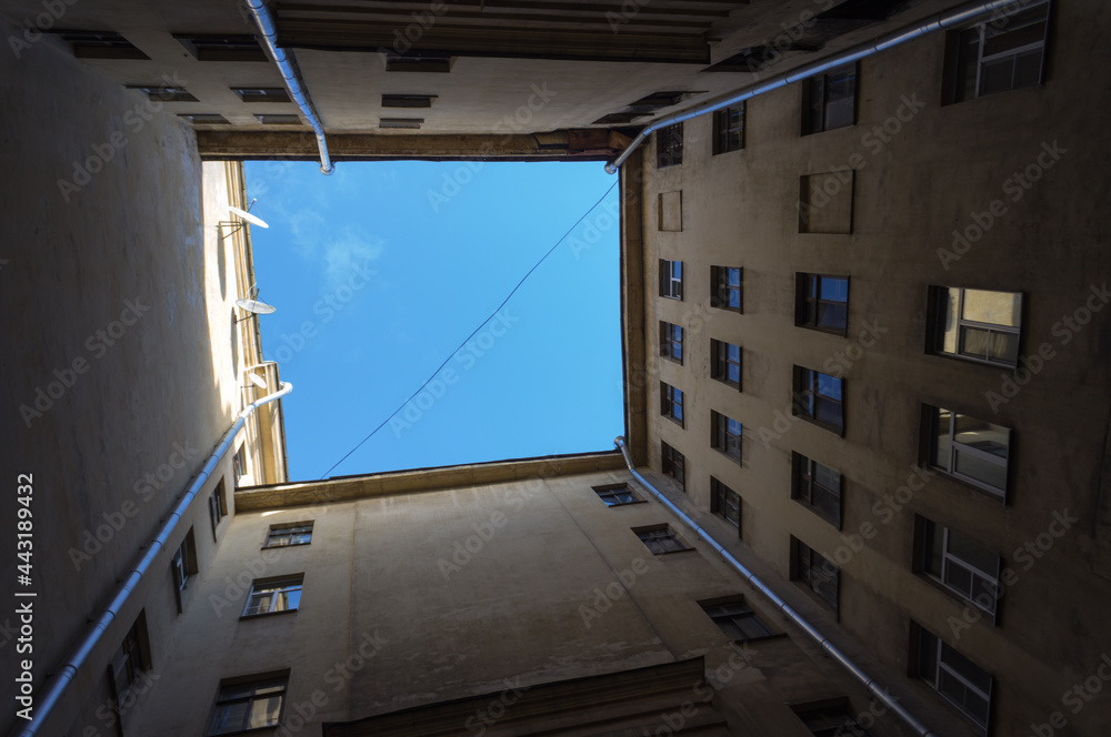 Fototapeta premium Classical architecture of St. Petersburg (walls, windows, doors).