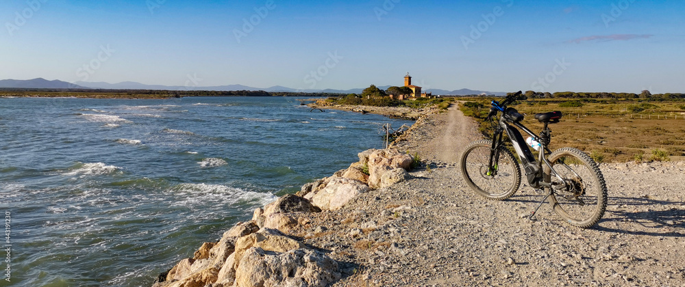 Fototapeta premium Biketrail and Maremma landscape