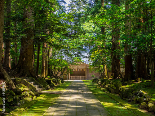 Wooden palace for shinto priests (Yahiko shrine, Yahiko, Niigata, Japan) photo