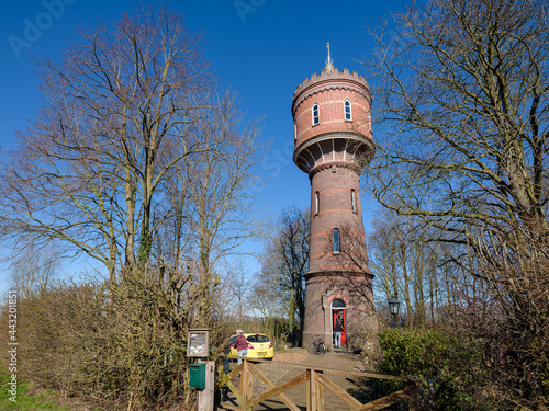 De oude watertoren in Zaltbommel is ontworpen door Jan Schotel en is gebouwd in 1905. photo