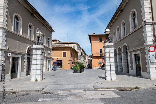 foligno corso cavour and Roman gate in the city center