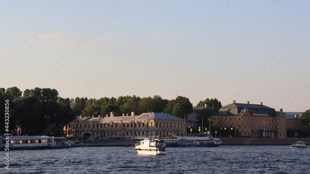 Fototapeta premium Petersburg views whilst travveling on boat