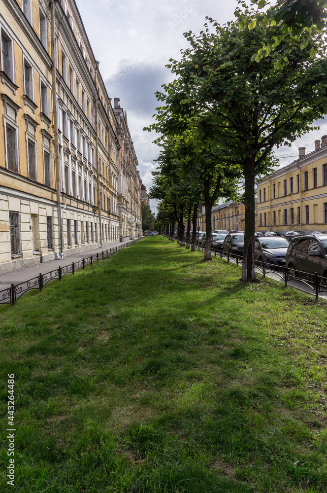 Fototapeta premium Classical architecture of St. Petersburg.