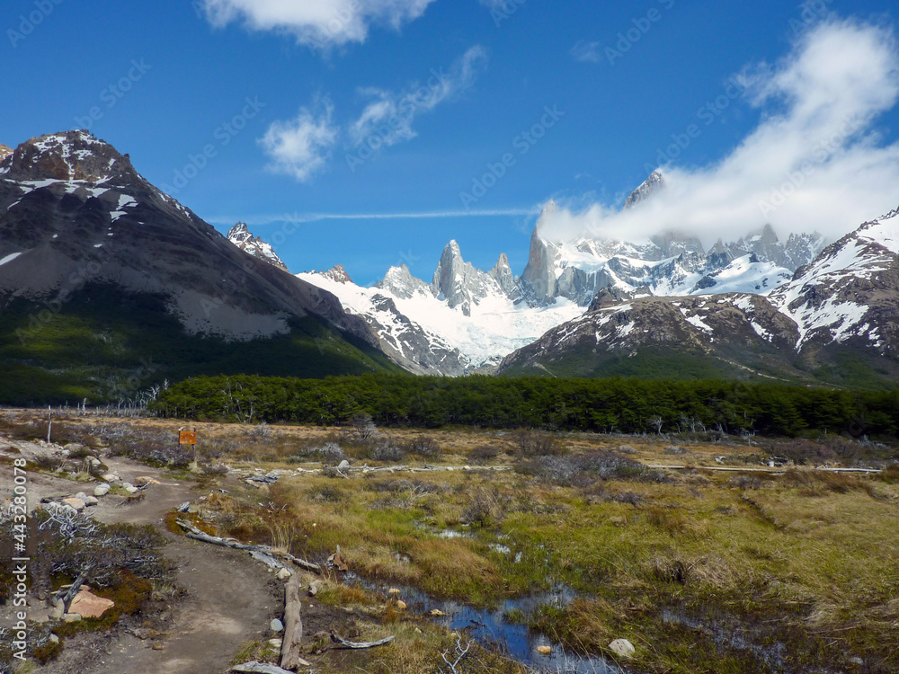 El Calafate mountain, trekking in Argentina