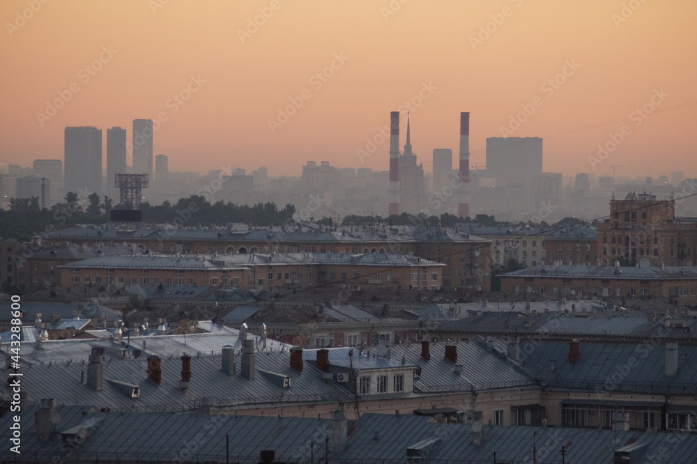 Fototapeta premium sunset over the city