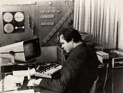 Tablou pe pânză A young scientist masters the Soviet computer DZ-28