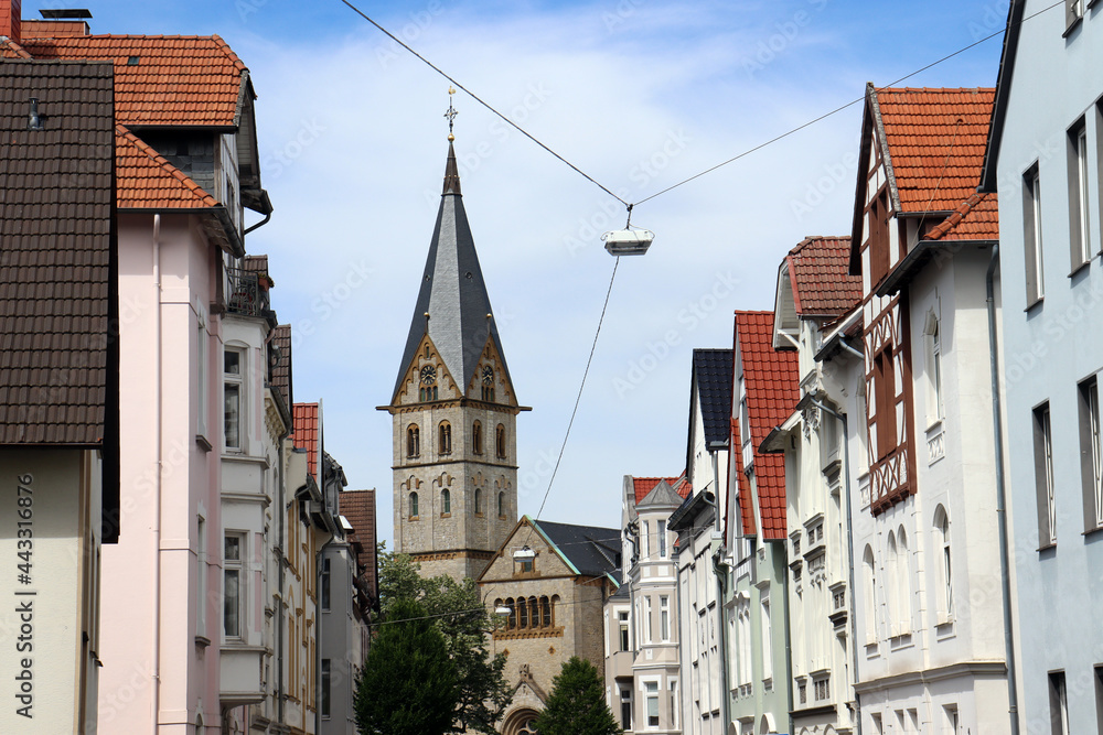 Historische Fassaden im Altbauviertel im Bielefelder Westen, Bielefeld, NRW, Deutschland