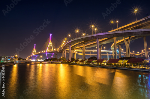 Bhumibol Bridge © chirawan_nt
