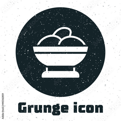 Grunge Varenyky in a bowl icon isolated on white background. Pierogi, varenyky, dumpling, pelmeni, ravioli. Traditional Ukrainian food. Monochrome vintage drawing. Vector