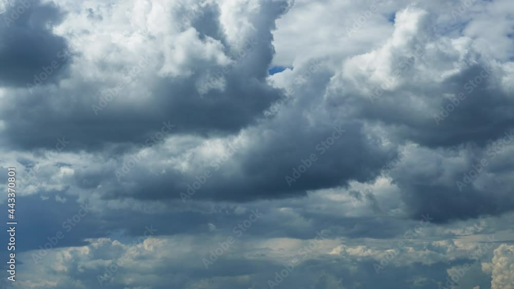 bright sky timelapse, beautiful clouds as a background
bright sky timelapse, beautiful clouds as a background