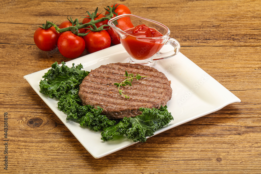 Grilled beef cutlet for burger