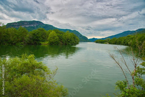 Fototapeta Naklejka Na Ścianę i Meble -  Lac de Coiselet im Ain in Frankreich