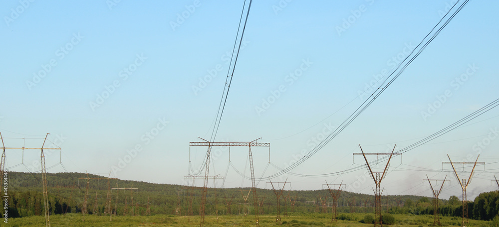 Powerline 220/500 Kv.
Russia/Ural/Sverdlovskaya oblast'/Nizhny Tagil