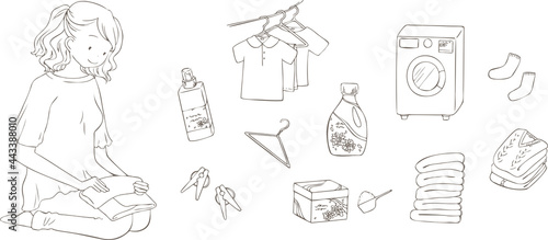 洗濯物をたたむ女性と洗剤などのイラストセット