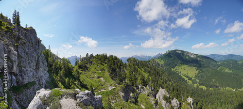 Spannende Grat-Wanderung Oberammergau: Zahn/Sonnenberg/Pürschling photo