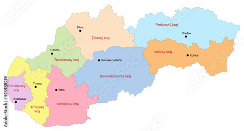 Carte de Slovaquie avec repr  sentation des r  gions et principales villes - Libell  s des r  gions et des villes en slovaque - Textes vectoris  s et non vectoris  s sur calques s  par  s