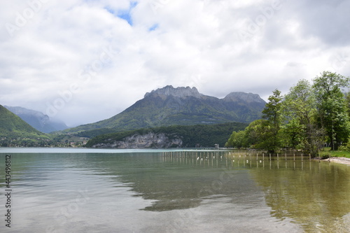 lac d'annecy © chloeguedy