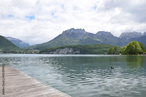 Lac D'annecy © chloeguedy