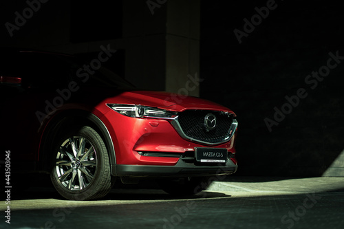 Ταπετσαρία luxury red car on mazda test drive day