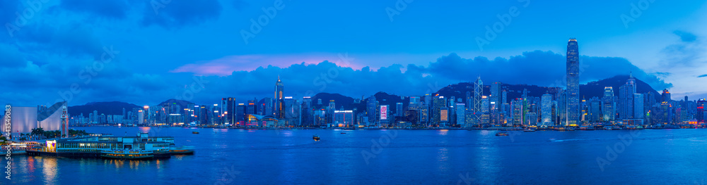 Naklejka premium Hong Kong Cityscape at Evening