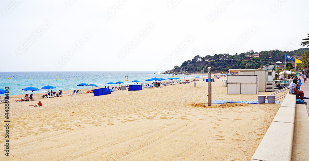 Pueblo y playa de Lloret de Mar, Girona, Catalunya, España, Europa