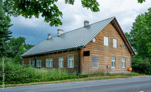 Fototapeta Naklejka Na Ścianę i Meble -  estonian traditional  wooden building