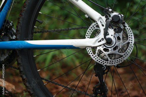 bicycle wheel on a bicycle with disc brake