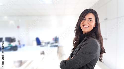 Young businesswoman portrait Free Download Young businesswoman portrait - GFXLoad