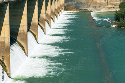 Papier peint water released from hydroelectric power station.
