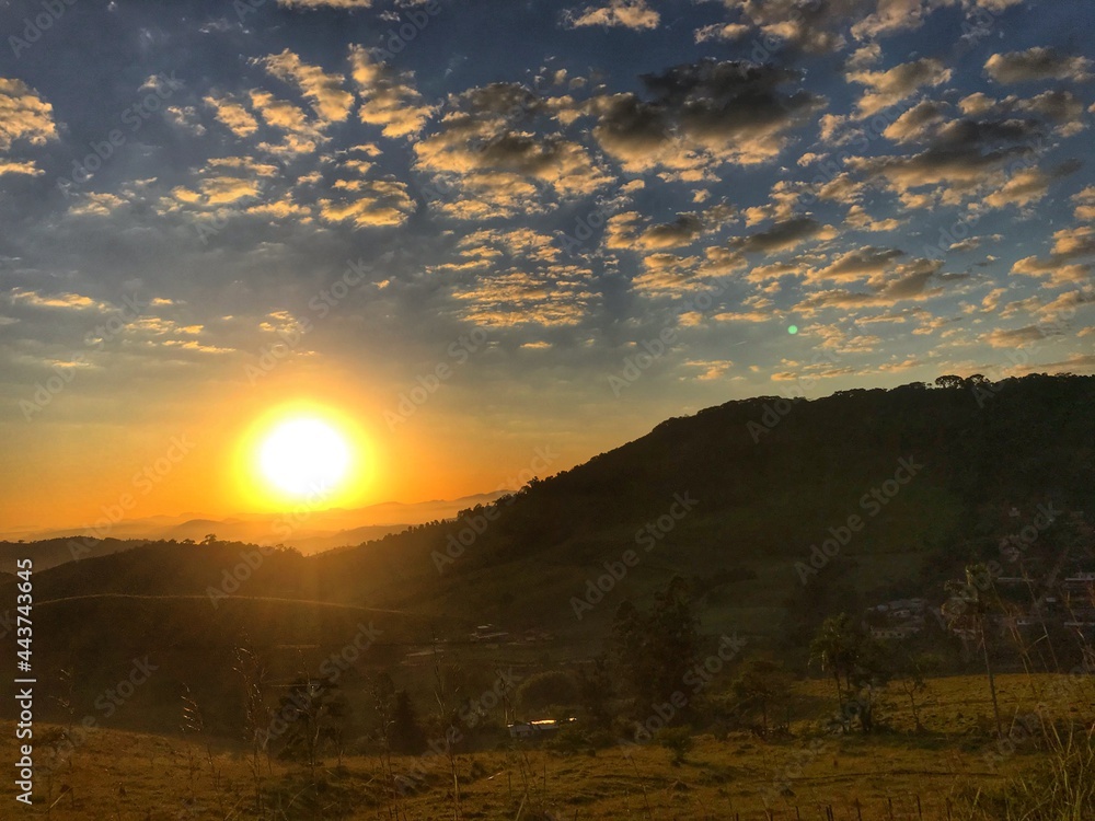 Obraz premium sunset in the mountains