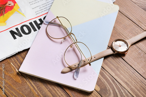 Stylish eyeglasses with not...