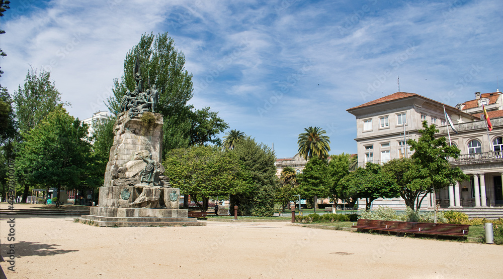 Parque alameda de Pontevedra y monumento a los heroes de Ponte Sampayo, España