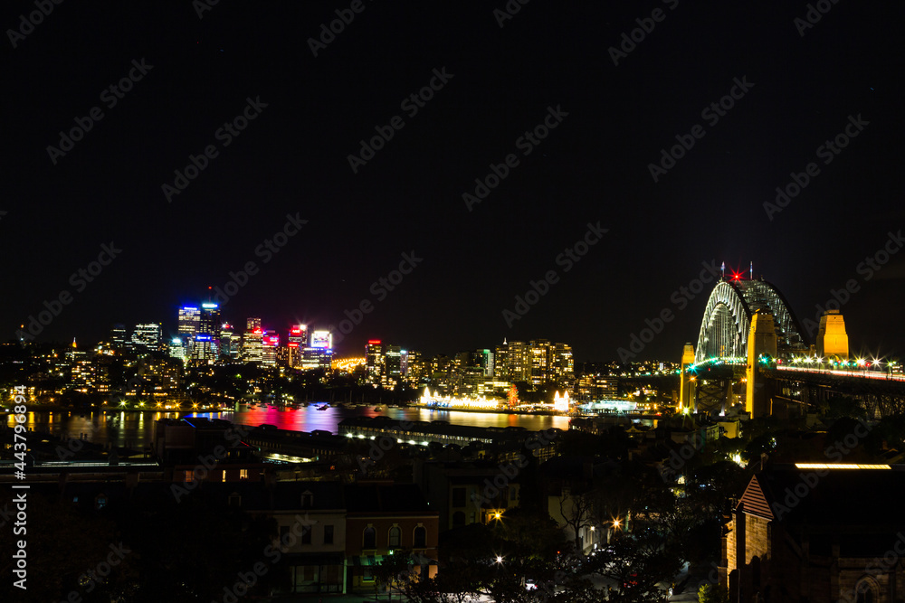 Fototapeta premium オーストラリア シドニーのハーバーブリッジと夜景