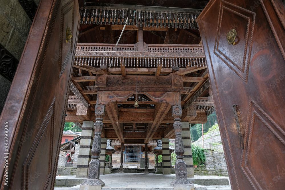 Obraz premium Naggar, India - June 2021: Detail of the Tripura Sundari Temple in Naggar on June 24, 2021 in Himachal Pradesh, India.