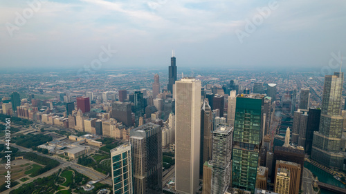 Downtown Chicago Drone, Aon Center 