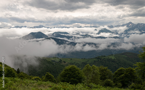 Clouds over the Pyrenees mountains © Marc Andreu