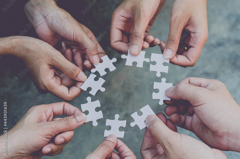 Creating a Successful Collaboration Strategy,Connecting to building a solid, strong and quality team,trusted partner or businesspeople to jigsaw puzzles Creating a Successful Collaboration Strategy,Connecting to building a solid, strong and quality team,trusted partner or businesspeople to jigsaw puzzles