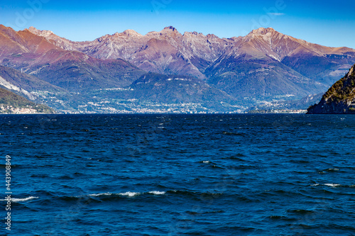Wallpaper Mural centre of lake como from Varenna to Lenno Torontodigital.ca