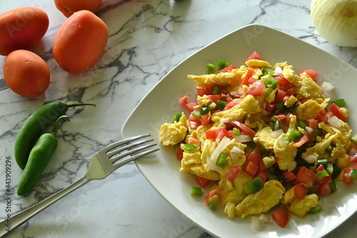 Принти на полотні mexican style egg dish with ingredients