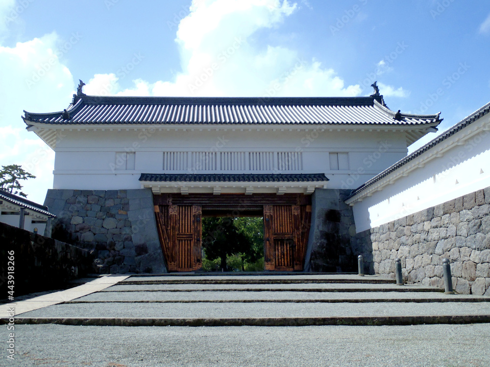 【神奈川】堅城小田原城銅門にて StockFoto Adobe Stock