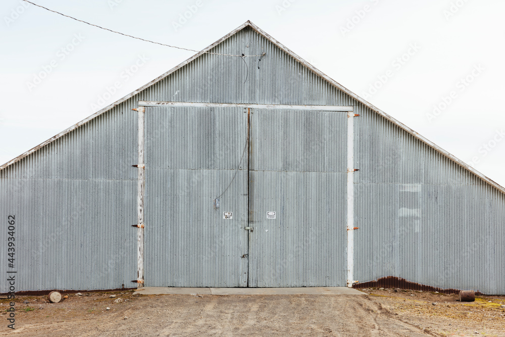 Corrugated metal barn and farm building Corrugated metal barn and farm building