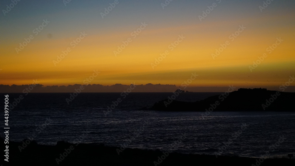 Fototapeta premium sunset - cloudy - orange - mountain