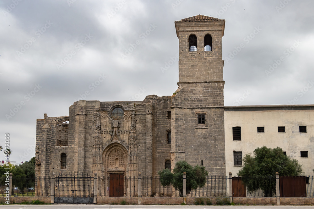 The monastery of La Victoria is a former convent in the Spanish town El Puerto de Santa María, erected in the early 16th century by the lords of the then town, the Dukes of Medinaceli.