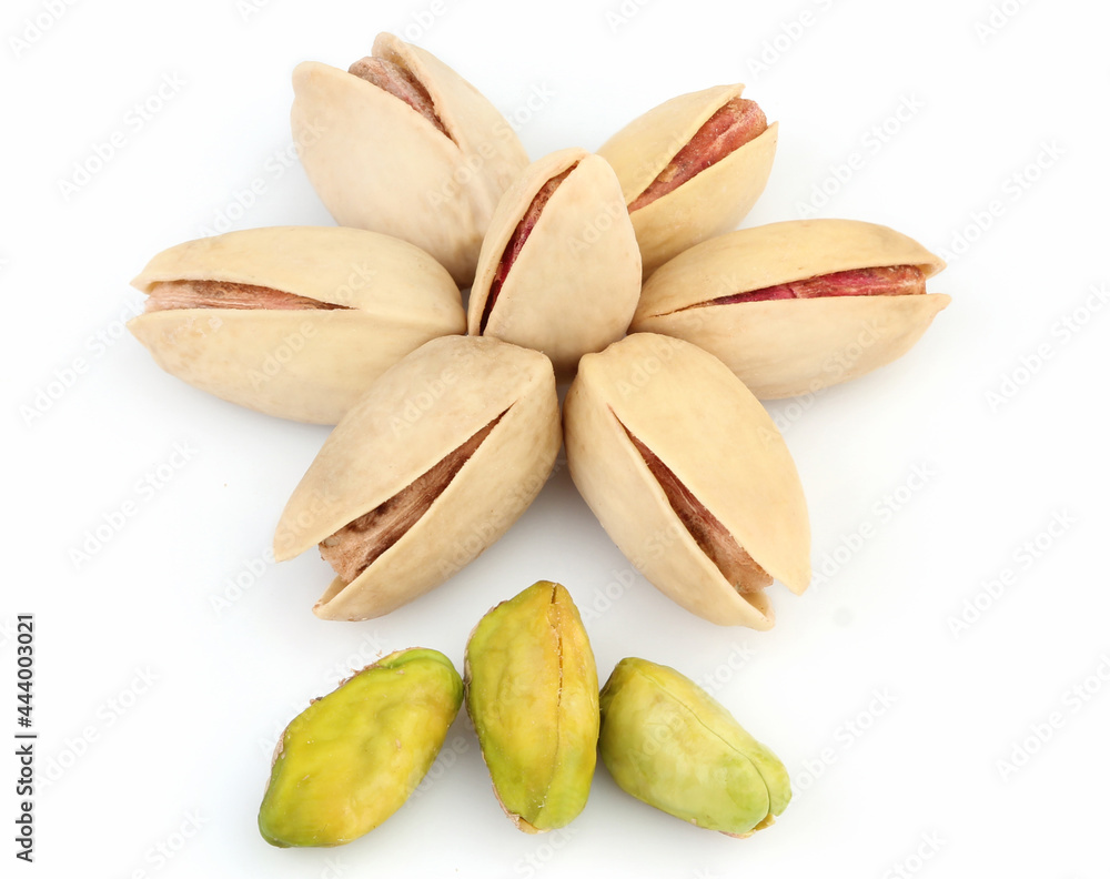 Fototapeta premium Heap of pistachios isolated.