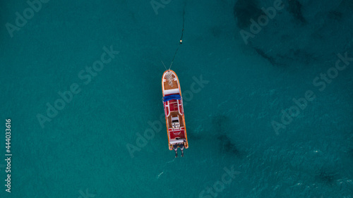 Lonely Boat © joaquin