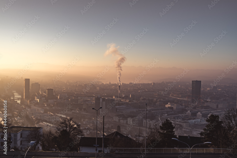 Obraz premium Stadt Zürich bei Sonnenaufgang