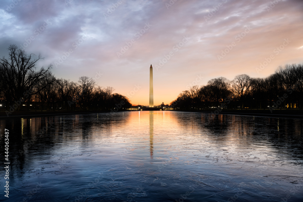 Washington Monument - Sunrise Washington Monument - Sunrise