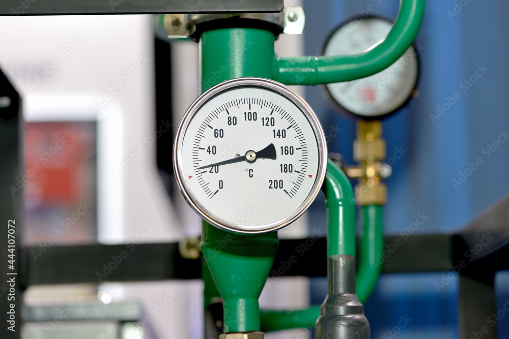 Hydraulic pressure gauge, manometer instrument for measuring the